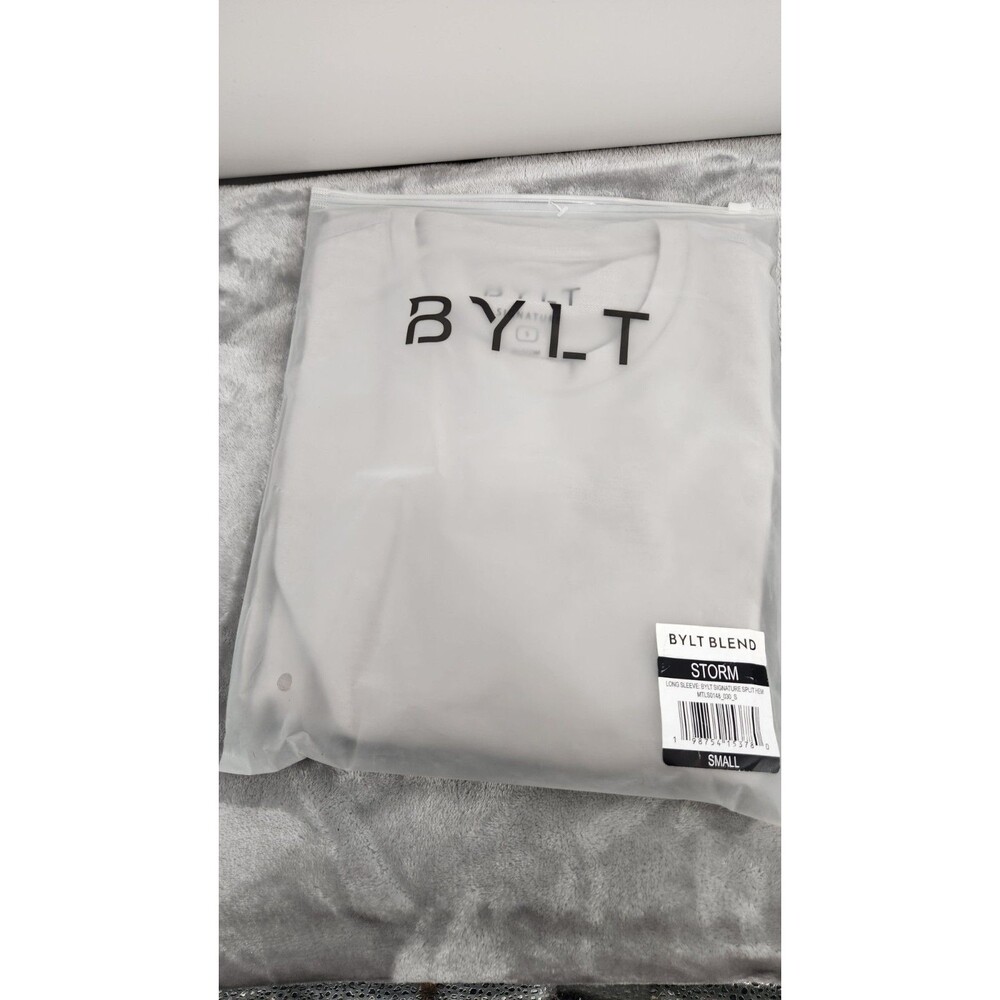 Bylt Men's Small Storm Beige Long Sleeve Signature Split Hem Shirt Tee NWT‎